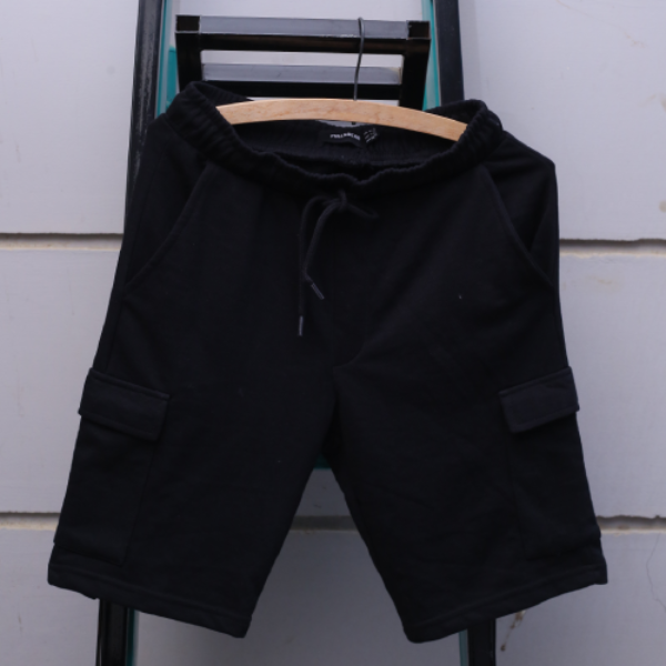 men short black